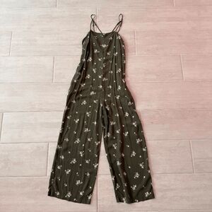 Wild Fable Rompr Olive Green Floral Sleeveless Square Neck Jumpsuit 6 Wide Leg